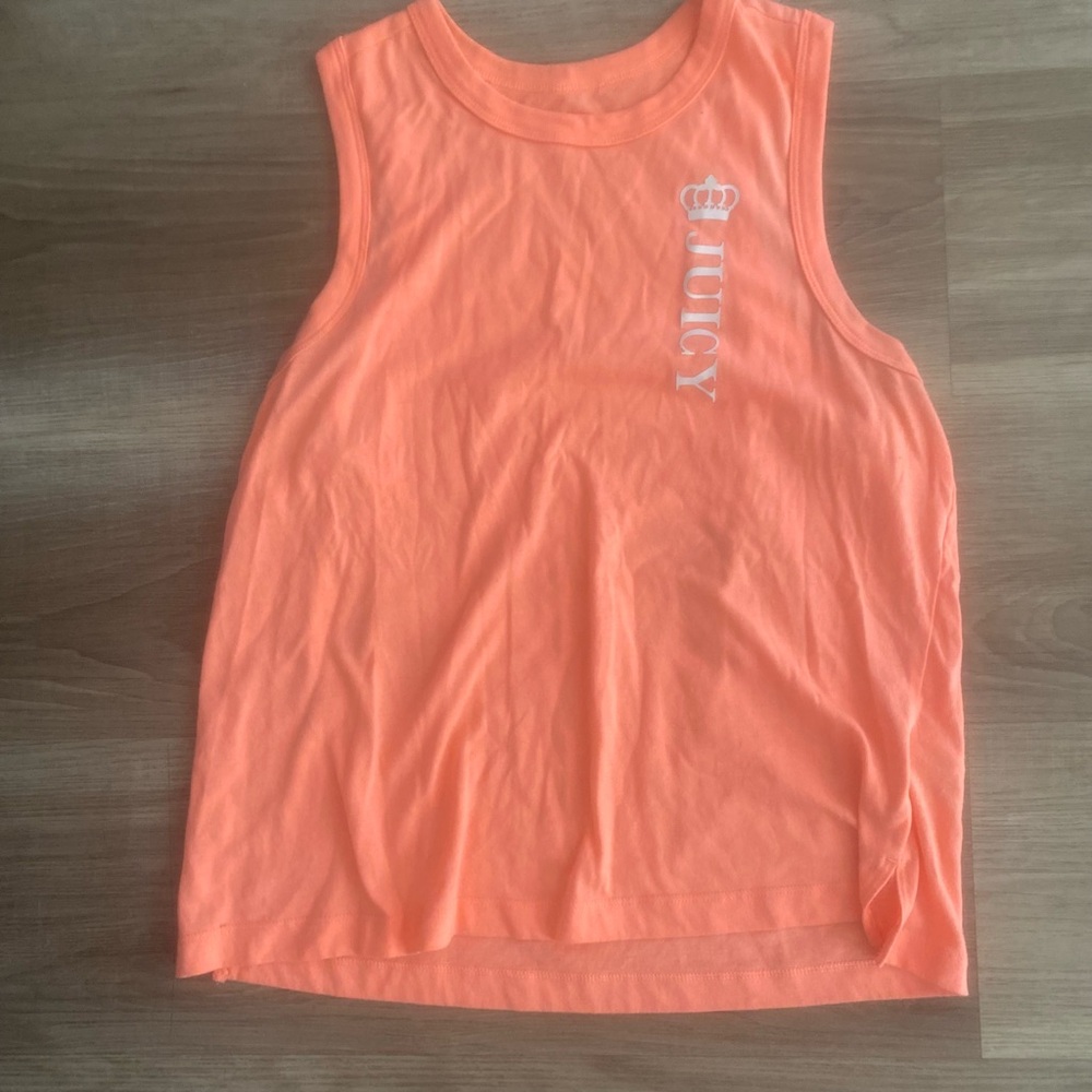 Cute orange tank top.